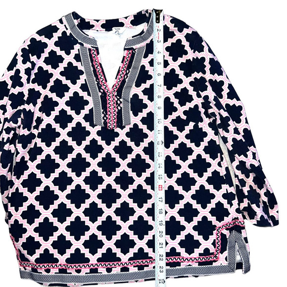 Crown and Ivy Prep Nautical Texture Embroidery Novelty Print Tunic - Size Medium - Picture 7 of 9